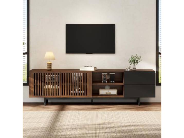 DUlVBPE Fernsehtisch 160 cm, TV‑Schrank aus MDF‑Holz mit Lamellentüren, Schubladen & offenen Fächern, TV‑Lowboard im Walnuss‑Schwarz‑Design für Wohnzimmer