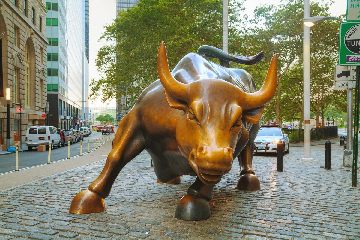 Fototapete PAPERMOON "Wall Street Bull", bunt, B:1,5m L:1,11m, Vlies, Tapeten, Fototapete bunt B/L: 1,5m x 1,11m, Bahnen: 7 Stk.