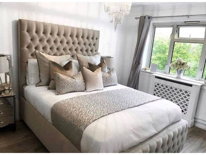 Xlmoebel Polsterbett Chesterfield Bett mit edler Textilpolsterung in zeitloser Eleganz (Bett, Chesterfield Bett 4062292302336), Hergestellt in Europa