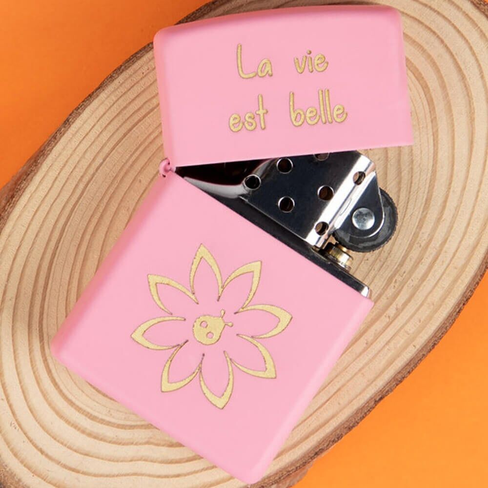 Ocadeau Briquet Zippo rose gravé