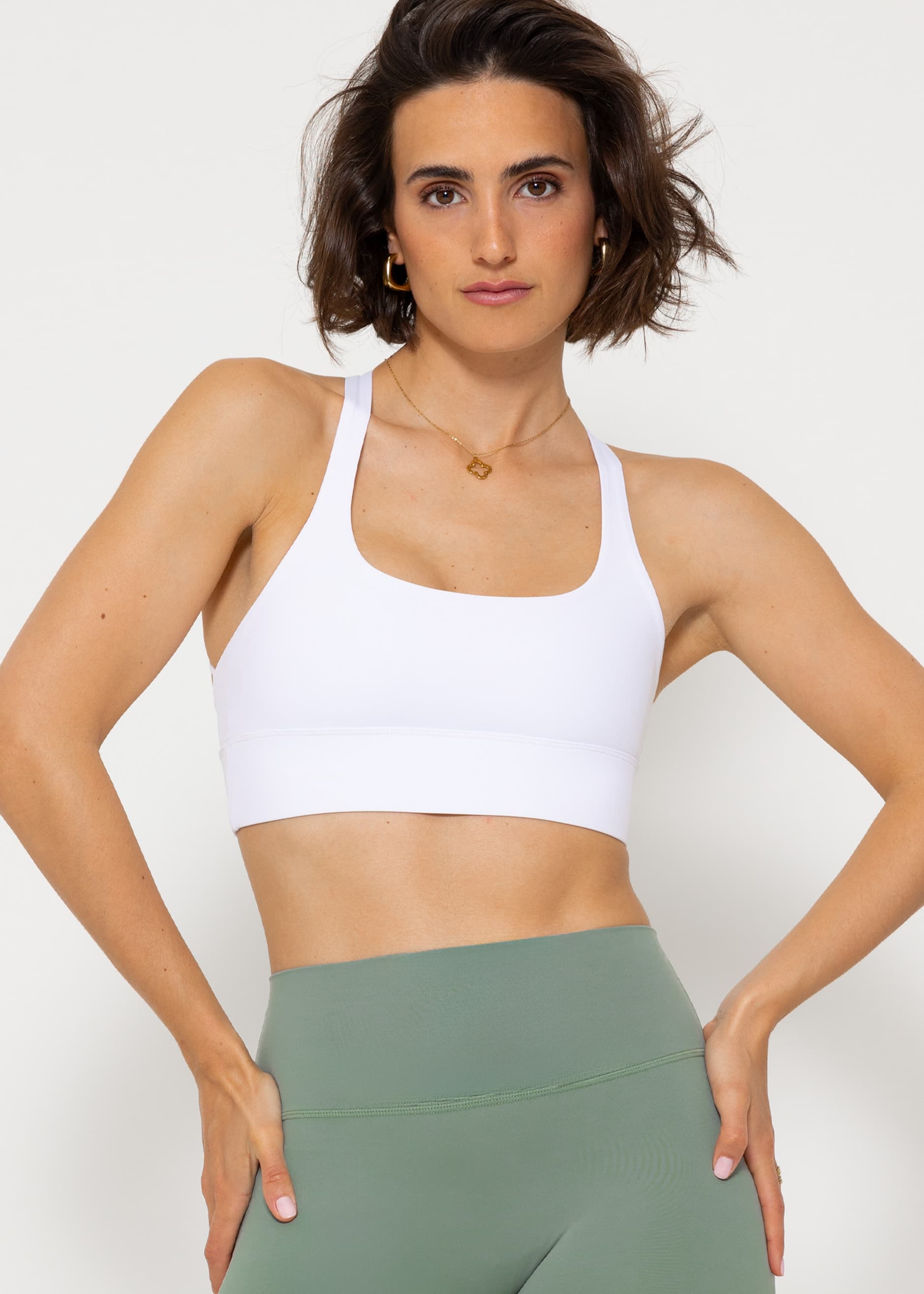 Sport-BH SASSYCLASSY "Crop Sport-BH mit Kreuz Rücken", Damen, Gr. XL-42, EURO, weiß, Weitere Stoffart, Obermaterial: 80% Polyamid PA. 20% Elasthan EL., BHs Sport-BH, Top aus atmungsaktiven und schweißableitendem Material