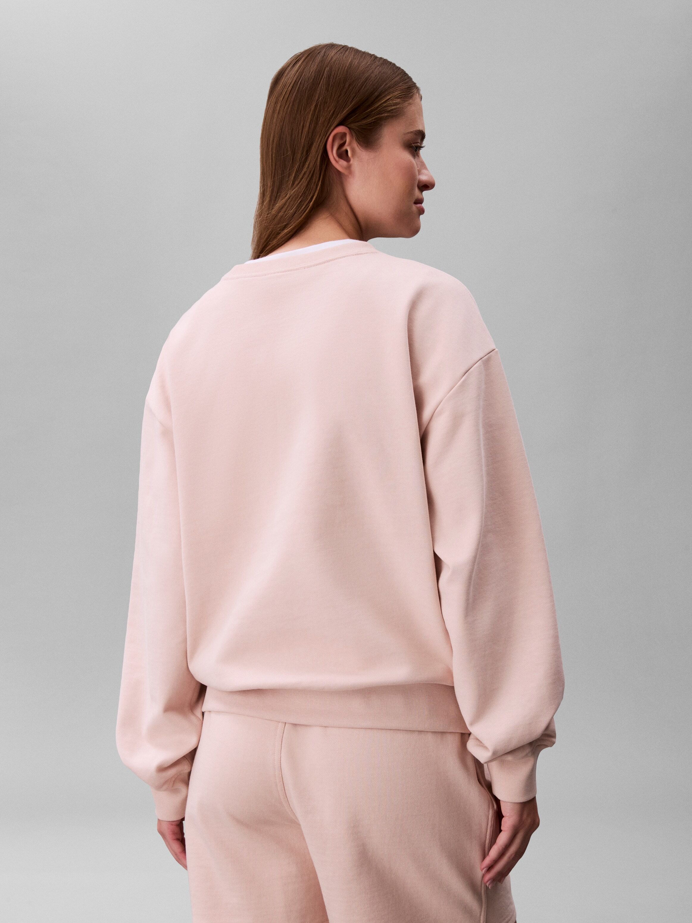 Sweatshirt CALVIN KLEIN JEANS "LS MONOLOGO FRENCH TERRY RLXD CR", Damen, Gr. XL (44), rosa (buff beige), Web, Obermaterial: 100% Baumwolle, regular fit normal, Rundhals, angeschnitten,eingesetzt Rippbündchen, Sweatshirts Sweatshirt, Logoschriftzug buff be