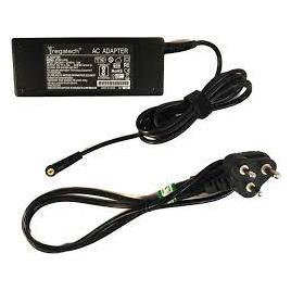HP AC power adapter 45W-19V-2.31A (45 W) (8AJ09AV)