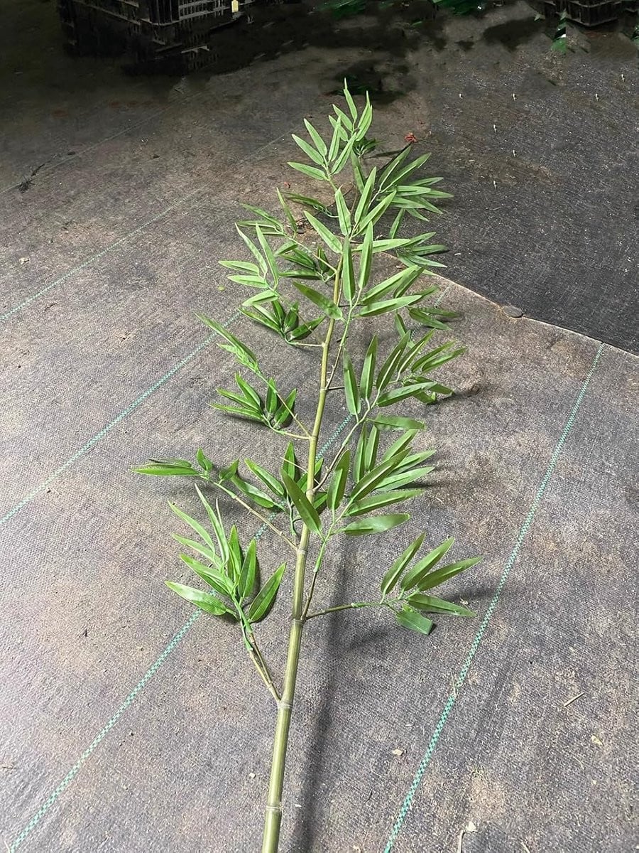 Groene kunstplant bamboe voor binnen en buiten