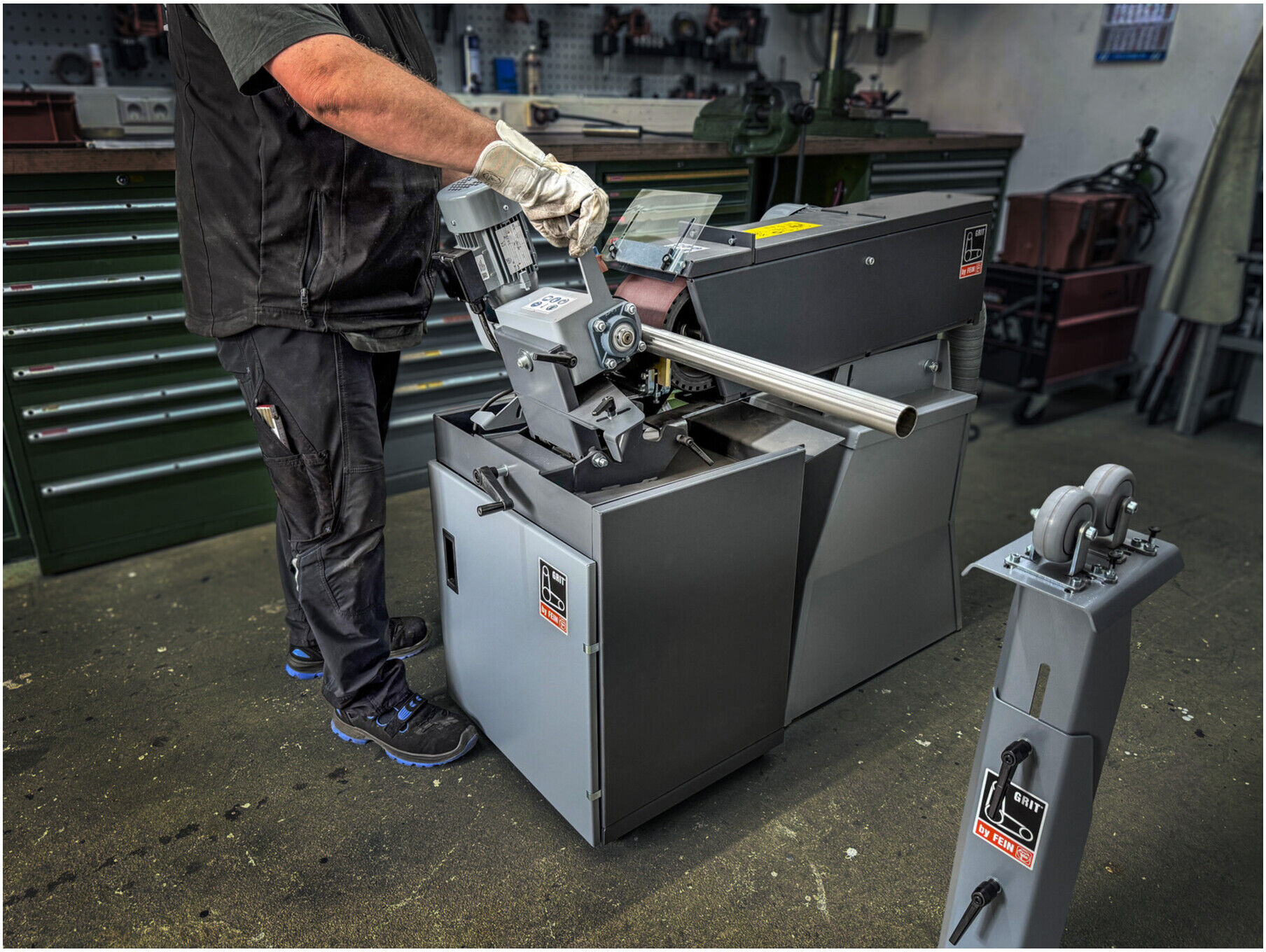Fein GRIT GIC Rundschleifmodul aus Kunststoff und Metall mit Schleifband und Schleifrolle für Rohre oder Profile - 79021200443 (79021200443   79021200443)