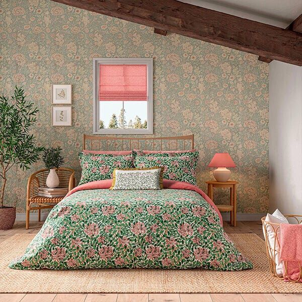 Morris & Co Honeysuckle Duvet Cover Set Super King Size Evergreen & Coral
