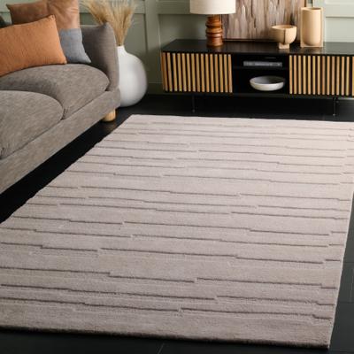 SAFAVIEH Handmade Chatham Nguyet Modern Wool Rug