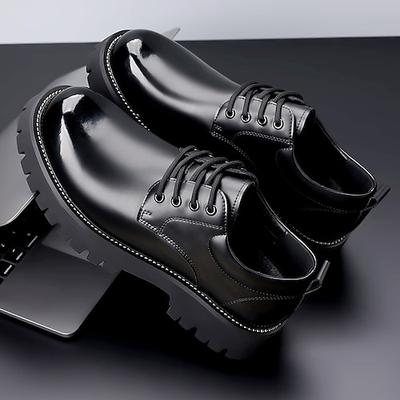 Elegante Herrenschuhe aus Kunstleder, stilvolles Design mit Komfort und Langlebigkeit für Hochzeiten und besondere Anlässe.