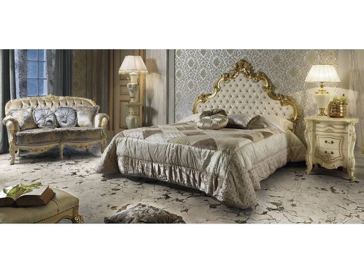 JVmoebel Holzbett Massivholz Doppelbett in Gold – modernes Design und hohe Stabilität (1-tlg., Bett), Made in Europa