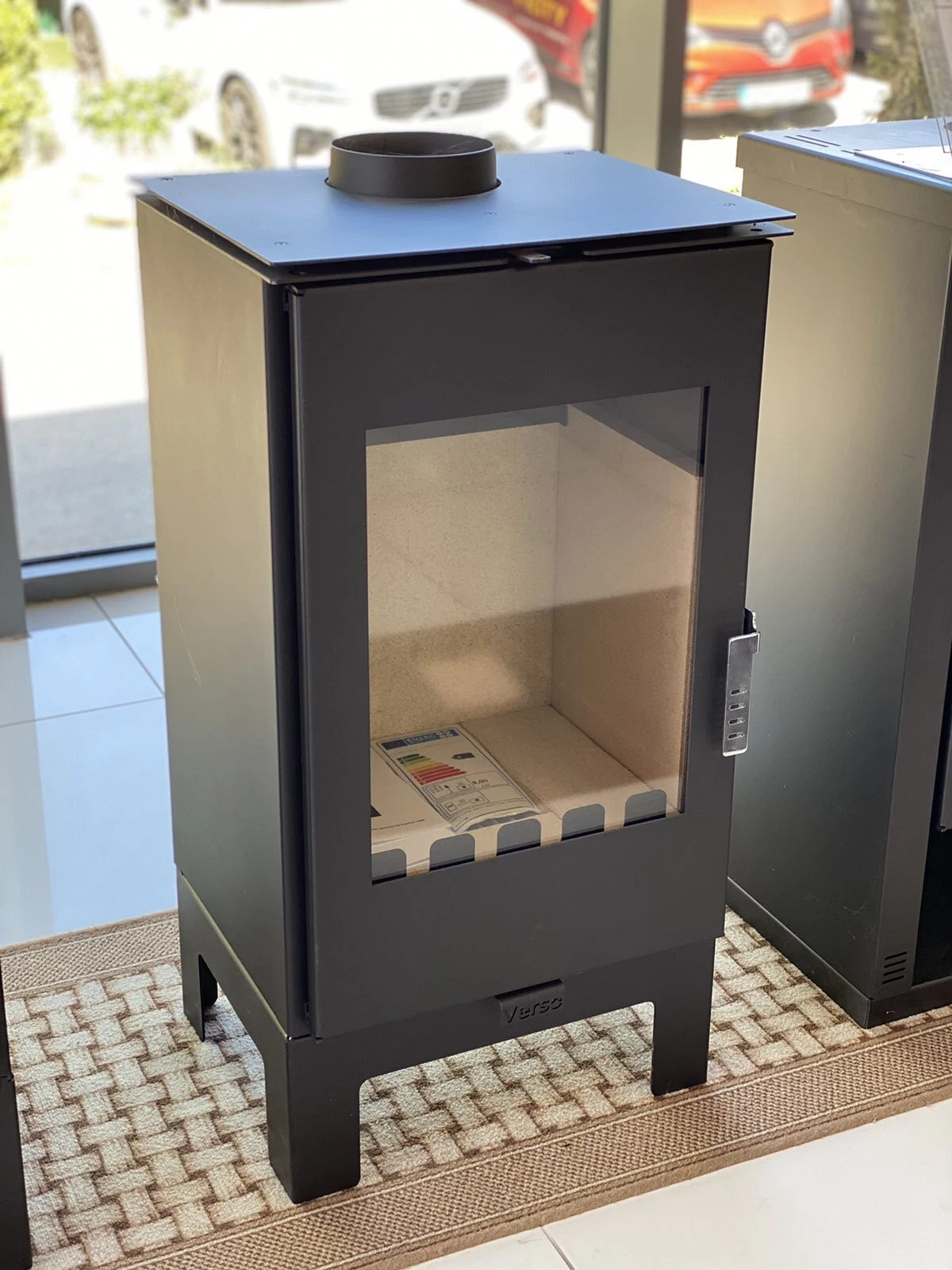 Verso Ina L - 7,5 kW Holzofen | Kaminofen mit hoher Effizienz -