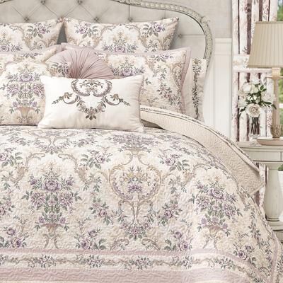 Royal Court Avant Garden Quilt Set