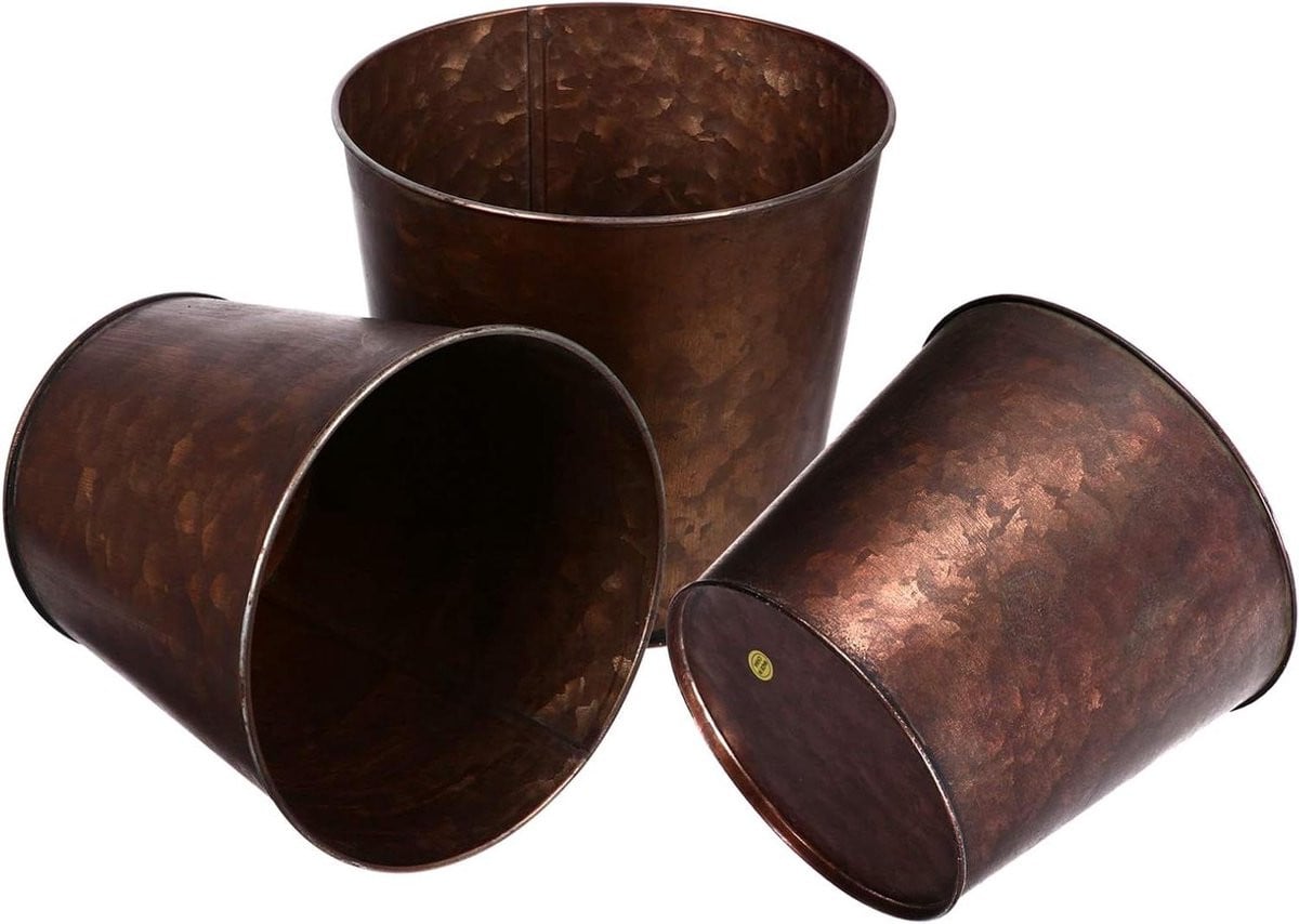 Set van 3 Metalen Bloemenvazen in Vintage Melkkan Stijl