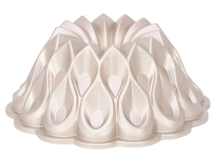 Gugelhupfform PATISSE Blume, Aluguss, ø 24 cm , beige (champagner, crème), Aluminium, Küchenformen, Gugelhupfform