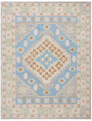 SAFAVIEH Handmade Heritage Hilga Traditional Wool Rug