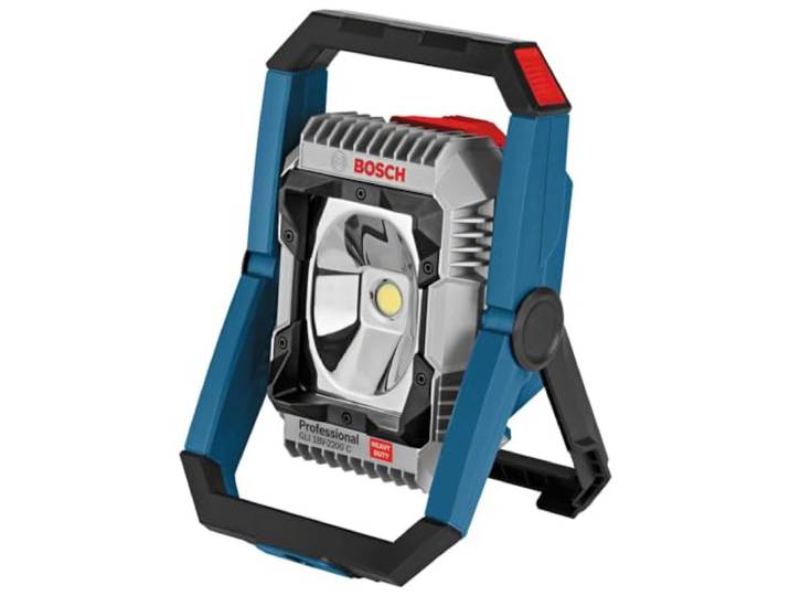 Bosch Professional 18V System projecteur de chantier LED sans-fil GLI 18V-2200 C (luminosité maxi 2200 lumens, Connect Ready)