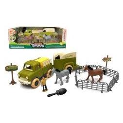 Adar Traktor mit Anhänger wendet (69880507)