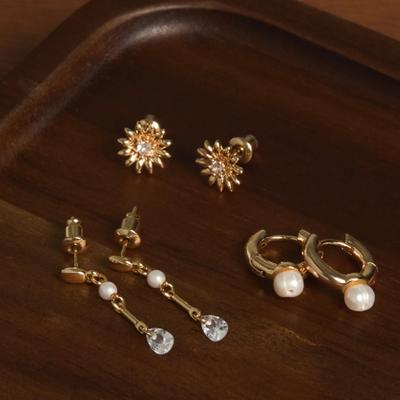 Lucky Brand Star Earring Set - Women's Ladies Accessories Jewelry Earrings in Gold, Size OneSize