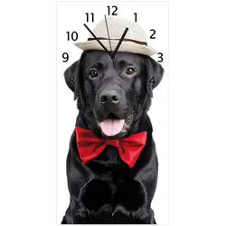 Wallario Uhr 30 x 30 cm, schwarze Zeiger Schwarzer Labrador Retriever mit roter Fliege und Mütze