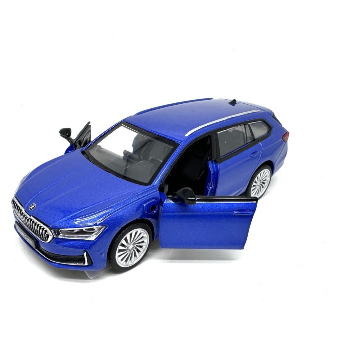 Pulio MSZ 1/35 Skoda Superb Combi mit Licht und Sound (10268744)