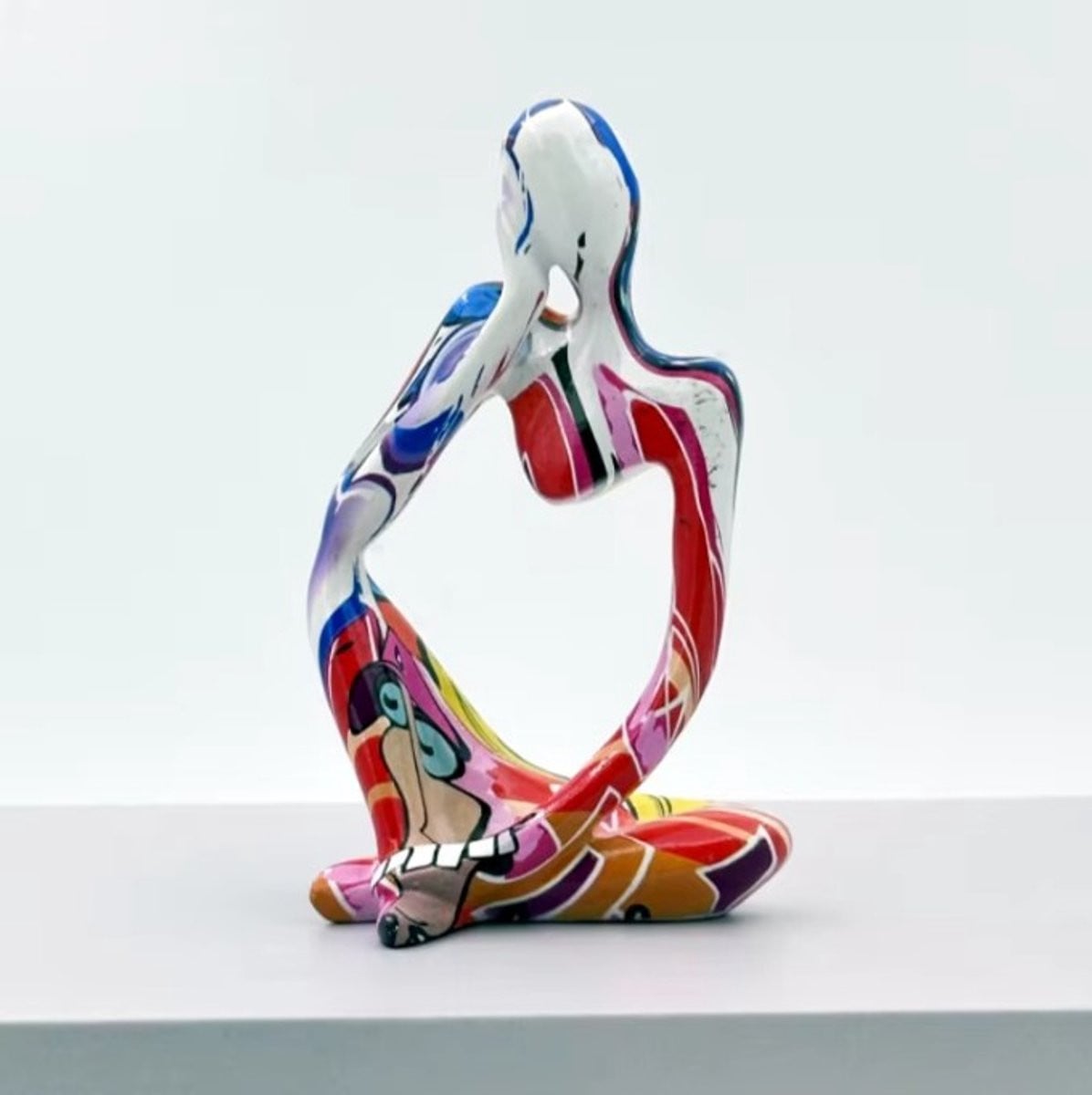 Abstract Resin Beeld – Moderne Europese Woondecoratie – Kunst Sculptuur voor Woonkamer & Kantoor