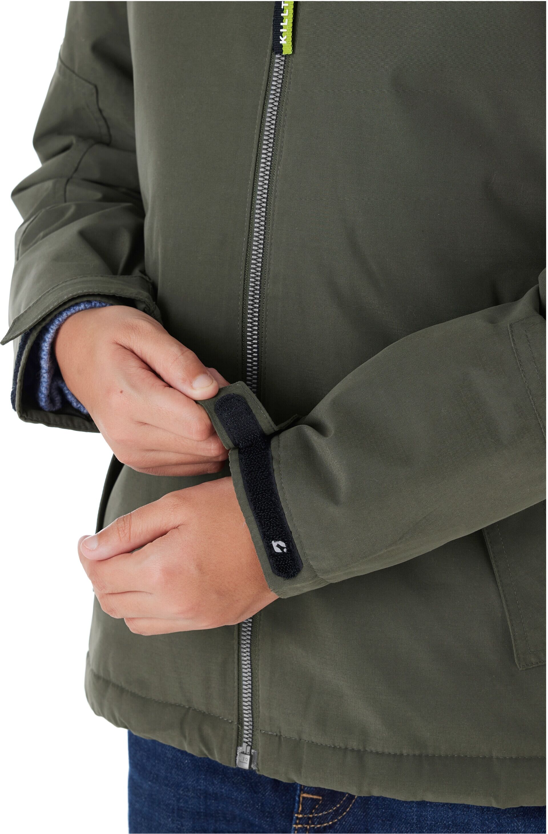 Funktionsjacke KILLTEC "KOW 377 BYS JCKT", Jungen, Gr. 152, grün (moosgrün), Obermaterial: 88% Polyester, 12% Baumwolle.Futter: 100% Polyester.Füllung: 100% Polyester, Jacken Funktionsjacke, Wasserdichte Funktionsjacke mit Kapuze, warmem Futter und Kinnsc