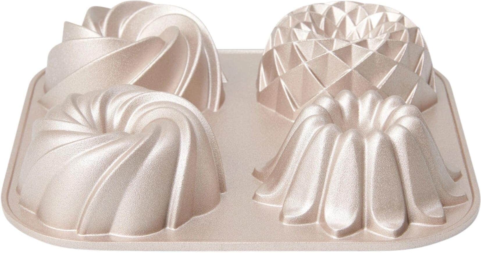 Gugelhupfform PATISSE "Mini, Aluguss, 4er", champagner, crème, B:24,8cm L:24,5cm T:5,2cm Ø:10cm, Aluminium, Küchenformen, Gugelhupfform champagner, crème Ø 10cm