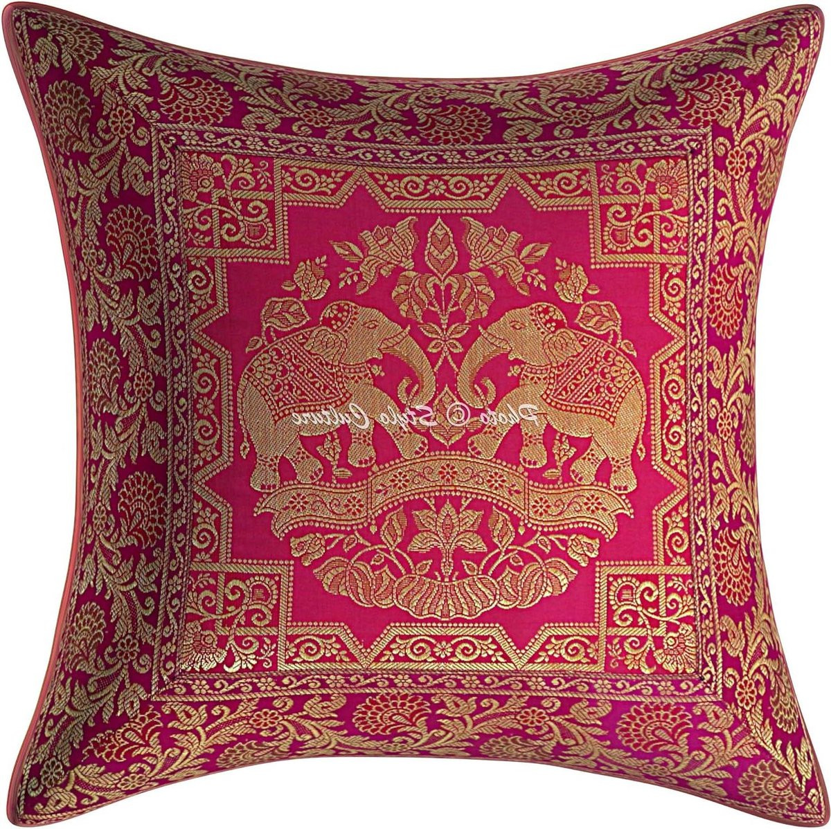 Kussensloop Brocade Decoratief met Olifant en Bloem Motief - Jacquard Kussenhoes - Magenta Goud - 40 x 40 cm