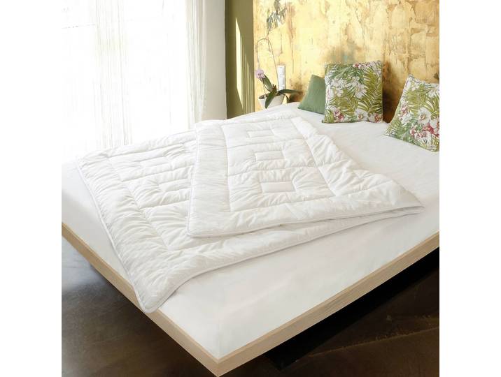 Couette fibre naturelle légère Bianca 135 x 200cm Blanc/Blanc Satin mako