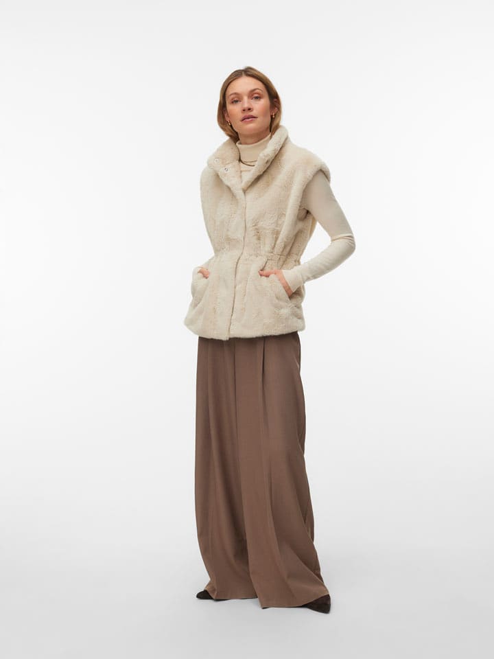 Vero Moda Teddyweste in Creme - S