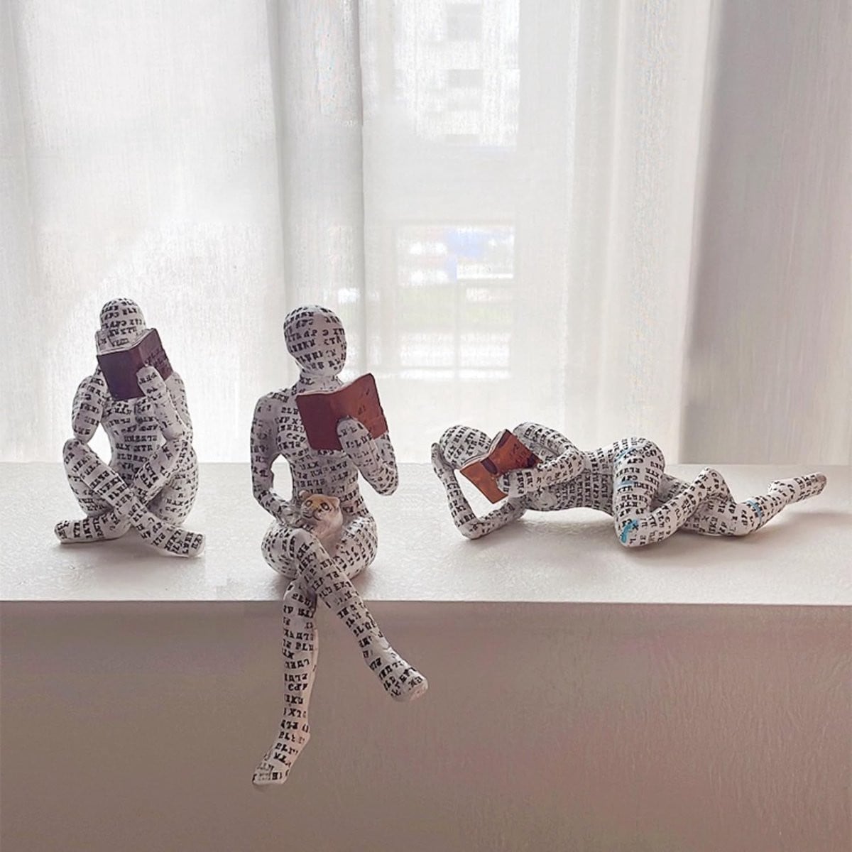 Leesfiguur Abstracte Vrouw Denker voor Boekenplank en Woonkamer