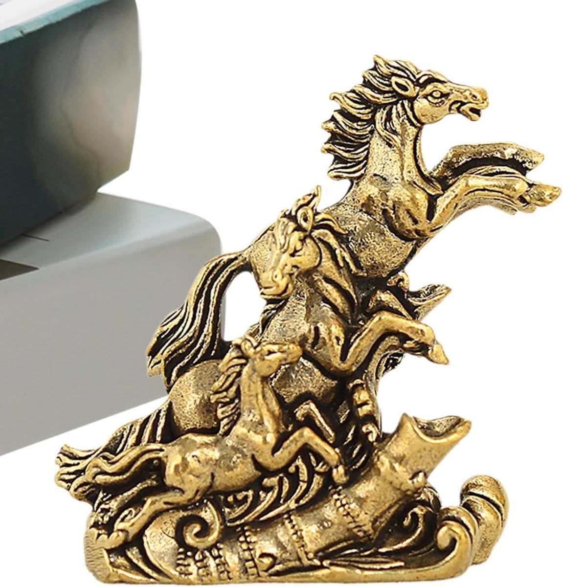 Handgemaakt antiek paardenbeeldje in bronskleur, decoratie voor op tafel, B/D/H: 4,4 x 3 x 3 cm