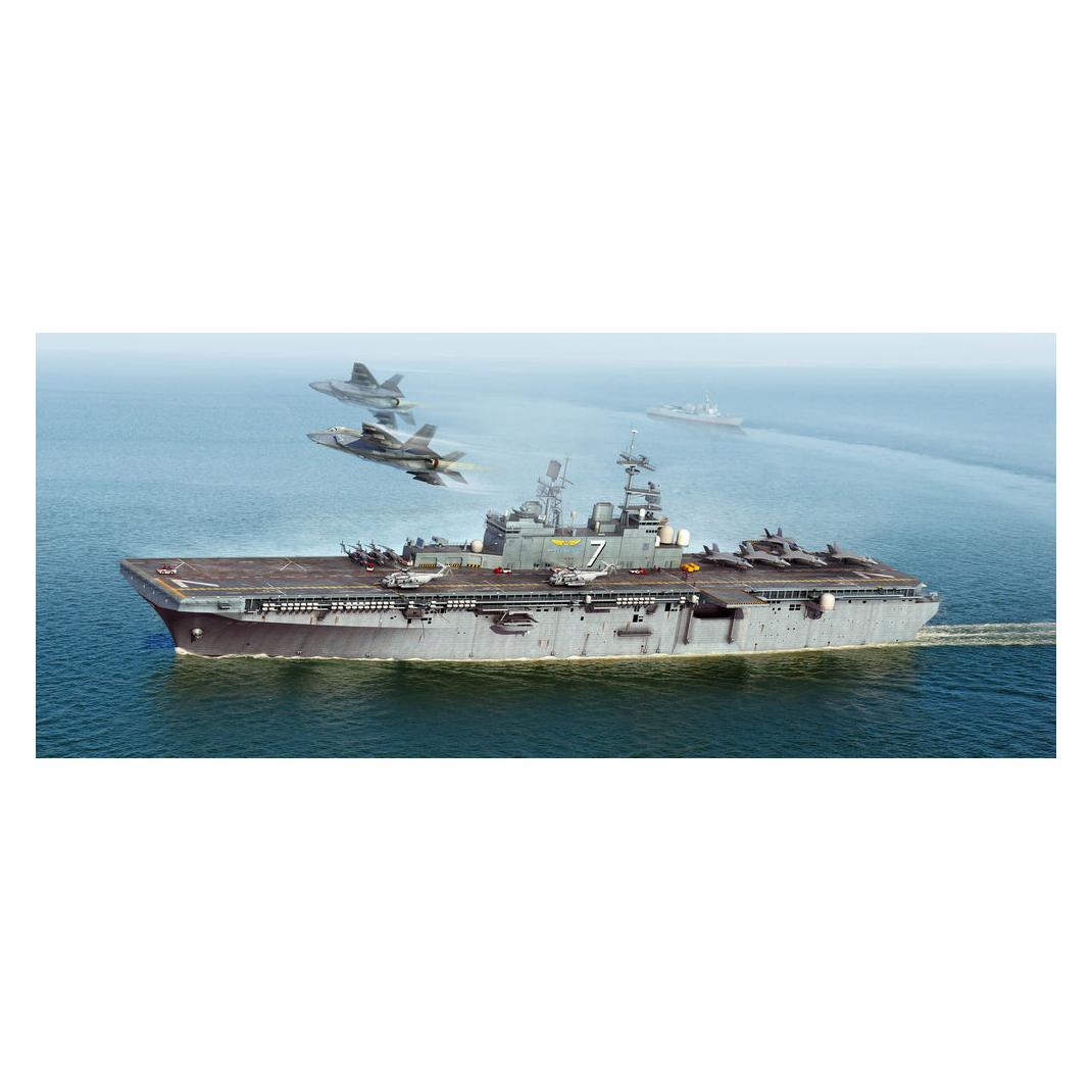 Hobby Boss USS Iwo Jima LHD-7 (83408)