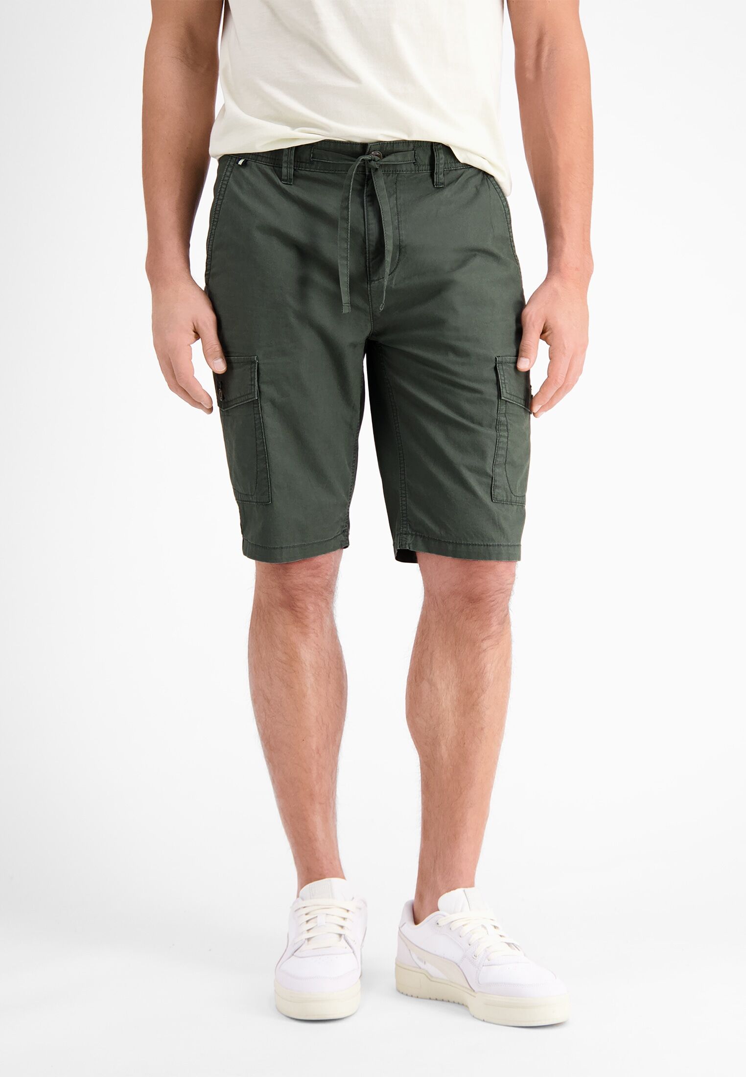 Bermudas LERROS "Cargo Bermuda, unifarben", Herren, Gr. 30, grün (chilled olive), 100% Baumwolle, Hosen Bermudas