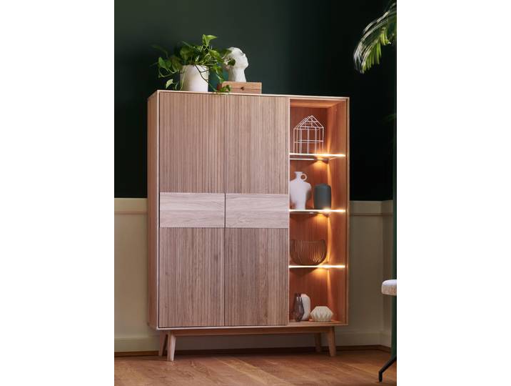 Highboard Edinburgh aus massiver Wildeiche mit geriffelter Front - 155 cm hoch – Montierte Lieferung – 3%-Vorkasse-Rabatt