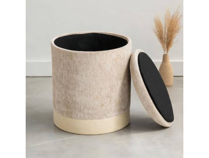 15 in Ottomans and Footstools featuring Beige Chenille (100 Polyester) with 38x38x45 cm