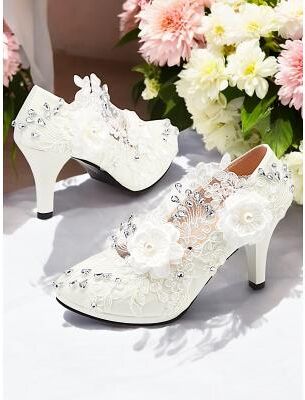 LightInthebox Bridal Lace Heels with Rhinestones 3D Floral Appliqué – Elegant Mid-High Wedding Pumps for Bride