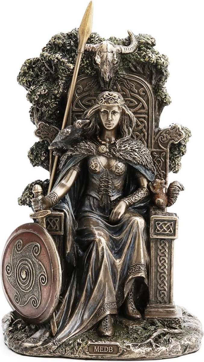 Veronese Design Keltische Godin Krijgerkoningin Medb op Troon beeld H x B x D: 24 x 13,5 x 10 cm