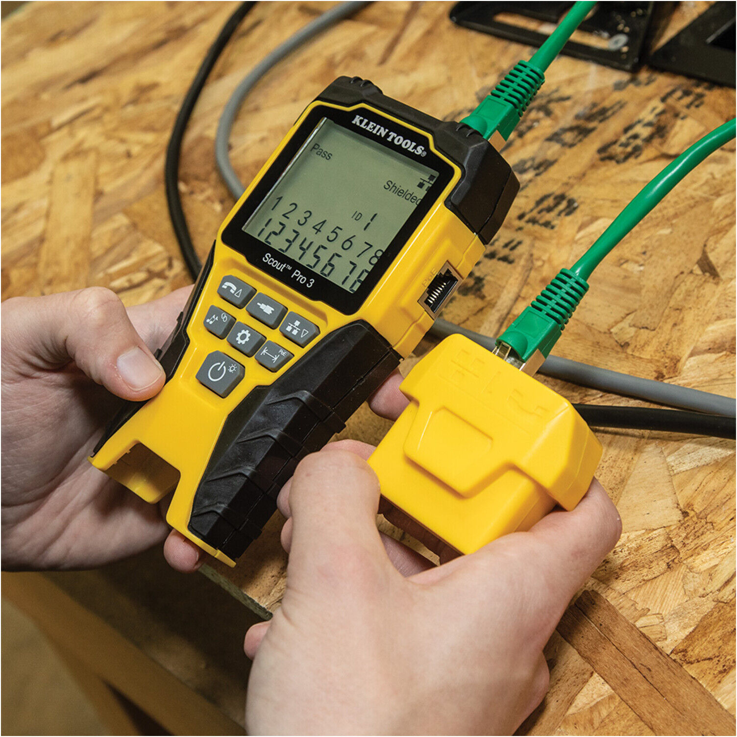 Klein Tools Netzwerkkabeltester Scout® Pro 3 mit Locator Remote Set (VDV501852EU)