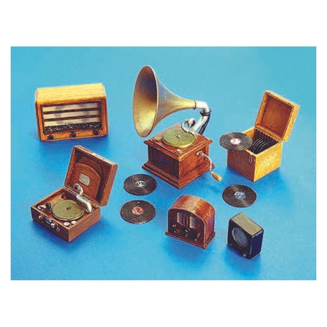 Plus Model Gramophone und Radios (23801313)