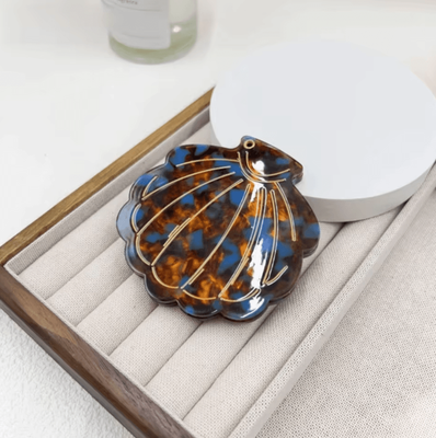 Inspire Curations Shell Shape Folding Pocket Makeup Mirror 1