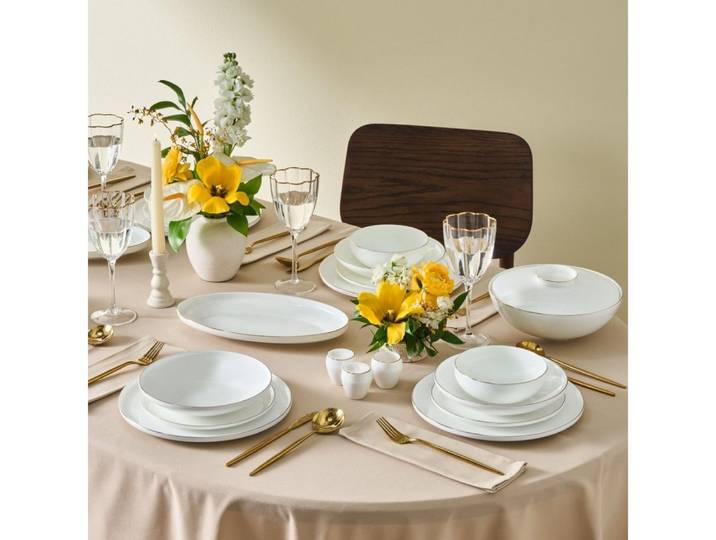 Karaca Geschirr-Set Fine Bone Meridian 55-tlg. Tafelservice 12 Personen– Gold, Fine Bone Porzellan