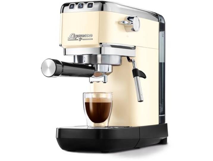 Tchibo Siebträger Espressomaschine Lapressa (15 bar, 980ml Wassertank), Pre-Infusion Technologie, mit 2-Tassen-Funktion und Milchschaumdüse, inkl. zwei doppelwandigen Sieben (Cremeweiß)