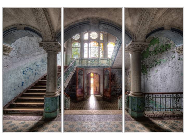 Bild mit Rahmen Lost Place Treppenhaus 3 image LAND
