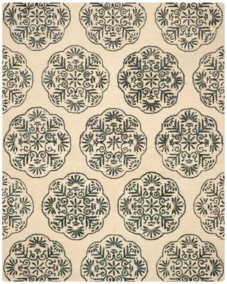 SAFAVIEH Handmade Bella Dinah Modern Floral Wool Rug