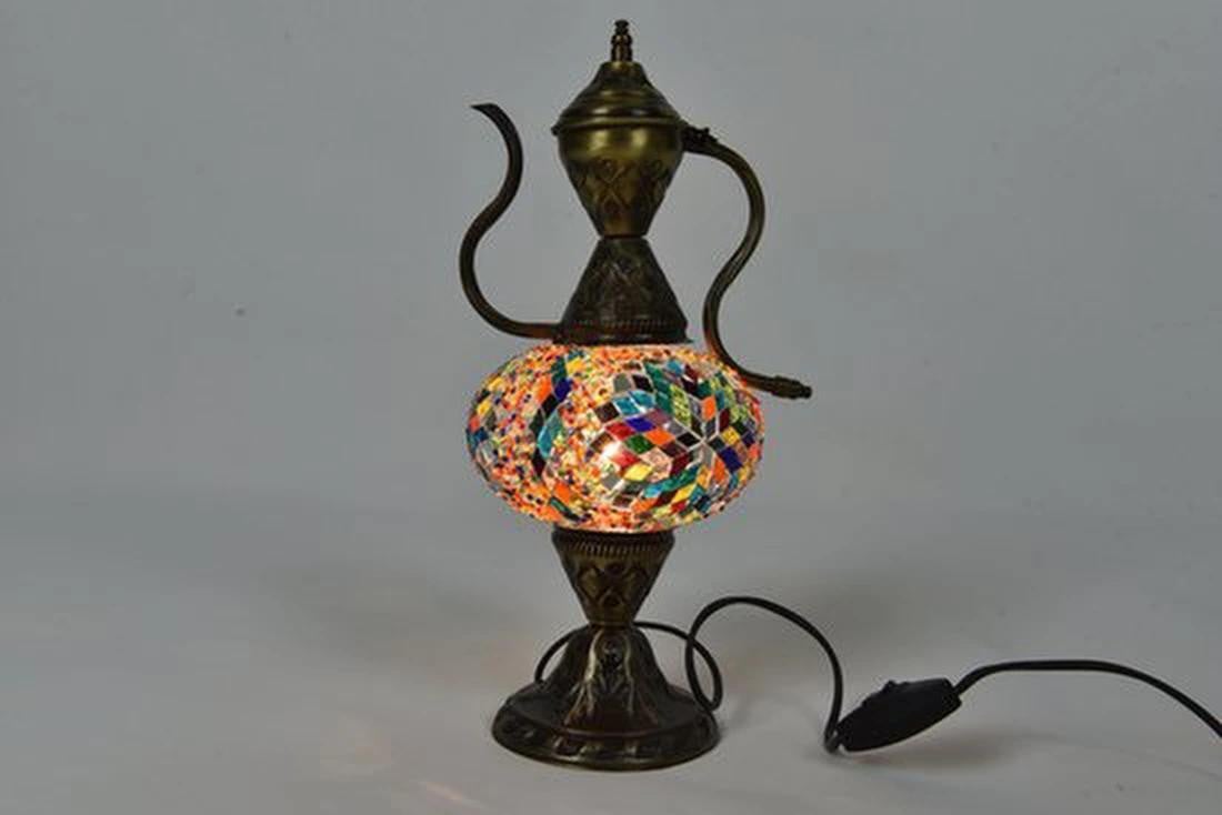 Halay Handgemaakte Turkse Ibrik-tafellamp met kleurrijke accenten en LED-verlichting, Hoogte: 45 cm