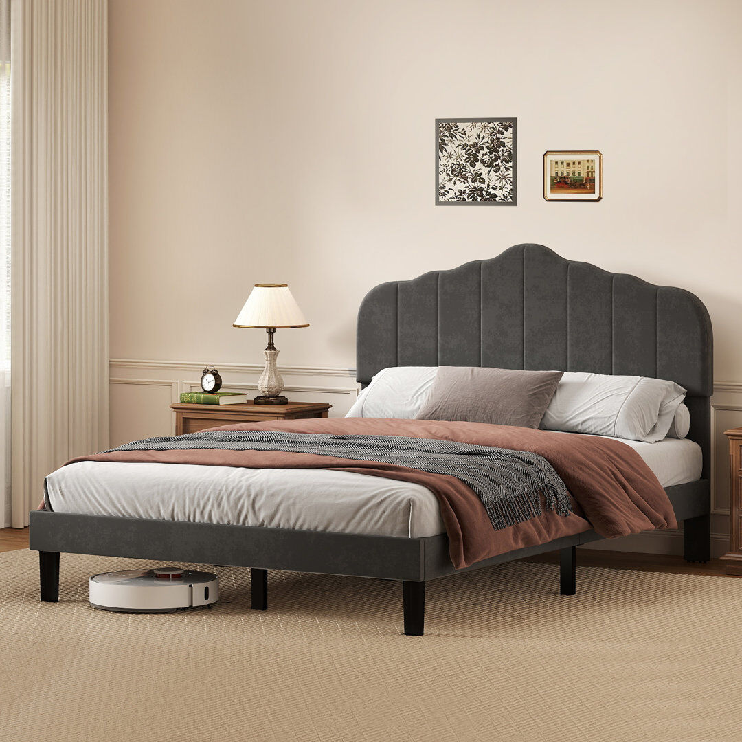 17 Stories Upholstered Scalloped Bed Grey Kingsize (5')