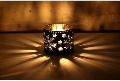 Inspire Curations Vintage Snowflake Deer Candle Holder Elegant Christmas Candle Holder For Festive Table Decor snowflake black