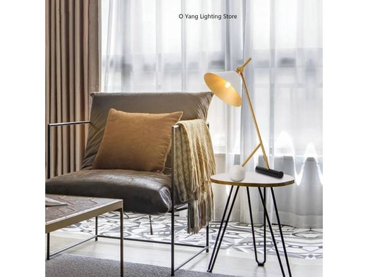 Lampe de bureau en marbre nordique corne design créatif Simple étude personnalité lumière luxe créatif hôtel chevet noir abat-jour lampe