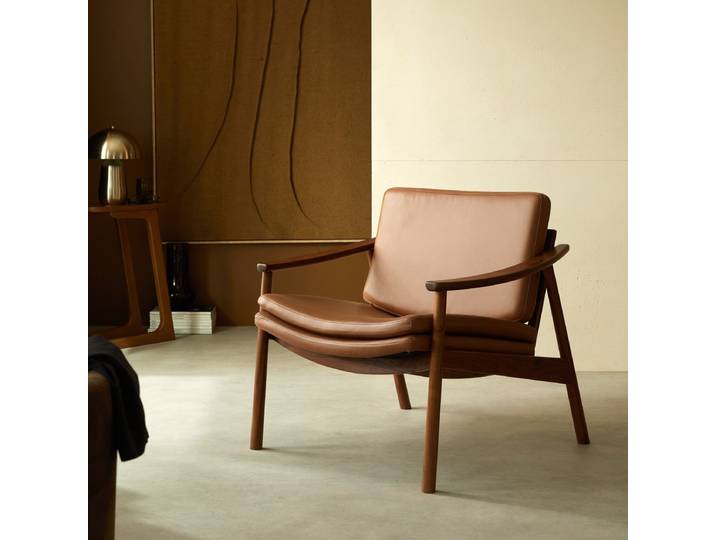 Georges - Sessel aus massivem Nussbaum und Leder - Braun