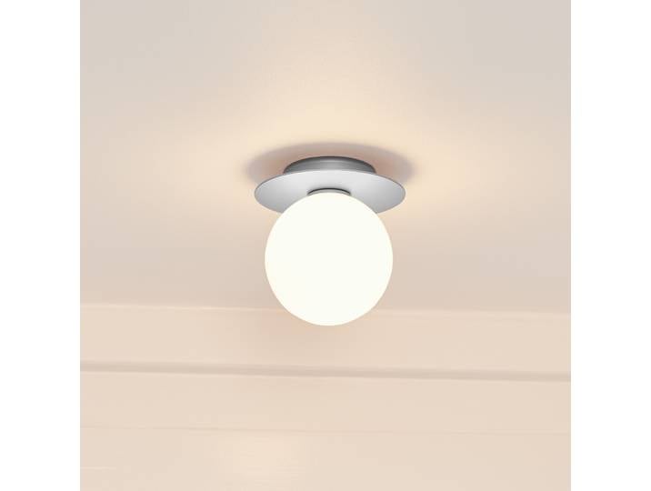 Applique murale Liila 1 Medium, argent/blanc, IP44, G9 - Nuura - Salon / séjour - Design - Verre - Boule